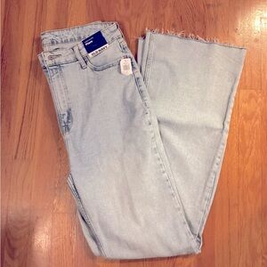 NWT High Rise Flare Light wash Jeans